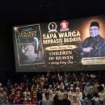 Kegiatan Sapa Warga George Erwin diisi nobar dan pentas seni.