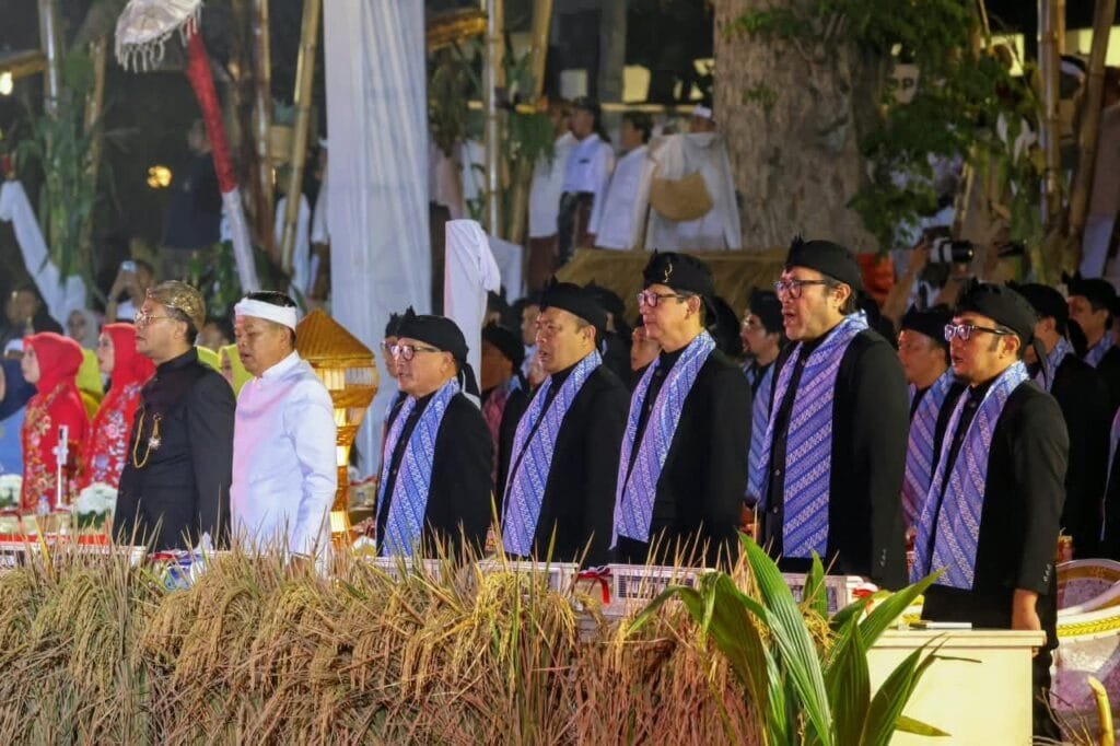 Buky Wibawa membahas pemerataan pembangunan dan perhatian bagi seniman Jawa Barat