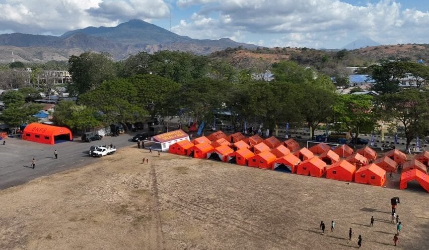 Tenda pengungsian warga terdampak bencana di Kabupaten Nagekeo NTT