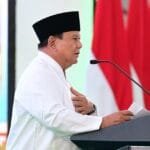 Prabowo Subianto menyampaikan optimisme Indonesia akan bangkit dan semakin mandiri saat membuka Muktamar ke-35 NU di Jombang