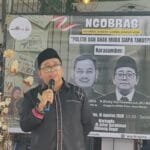 Ricky Kurniawan berdiskusi dengan anak muda dalam forum politik di Kabupaten Bogor