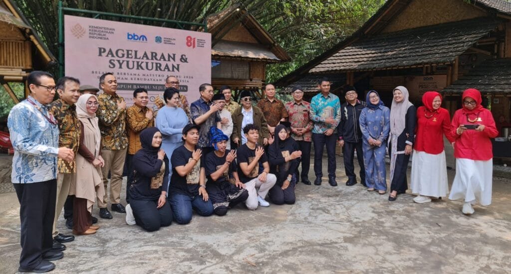 Ricky Kurniawan menyampaikan pentingnya menjaga budaya lokal Kabupaten Bogor melalui Sapa Warga
