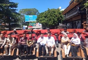 Becak listrik bantuan Presiden Prabowo untuk pengayuh lansia di Kabupaten Kuningan