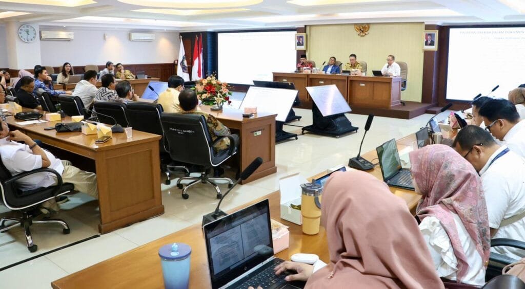 Pansus XVII DPRD Jawa Barat melakukan konsultasi terkait pinjaman daerah Jabar ke Direktorat Bina Bangda Kemendagri.