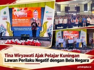 Tina Wiryawati saat memberikan pembekalan bela negara kepada pelajar SMK di Kuningan.