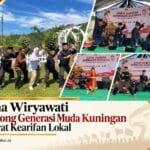 Tina Wiryawati bersama masyarakat dan pelaku seni dalam kegiatan budaya di Desa Puncak Kuningan.