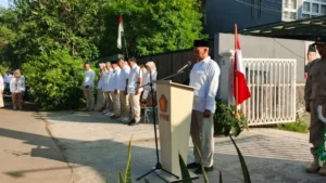 Jajaran kader mengikuti upacara HUT RI ke-81 di Kantor DPC Gerindra Kota Bogor.