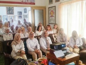 tua PC PIRA Kota Sukabumi Etiawati Selvi Dorong Aksi Kemanusiaan dan Pemberdayaan Perempuan